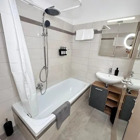 Апартаменты Wandertraum Im Zentrum Бад Аусзее